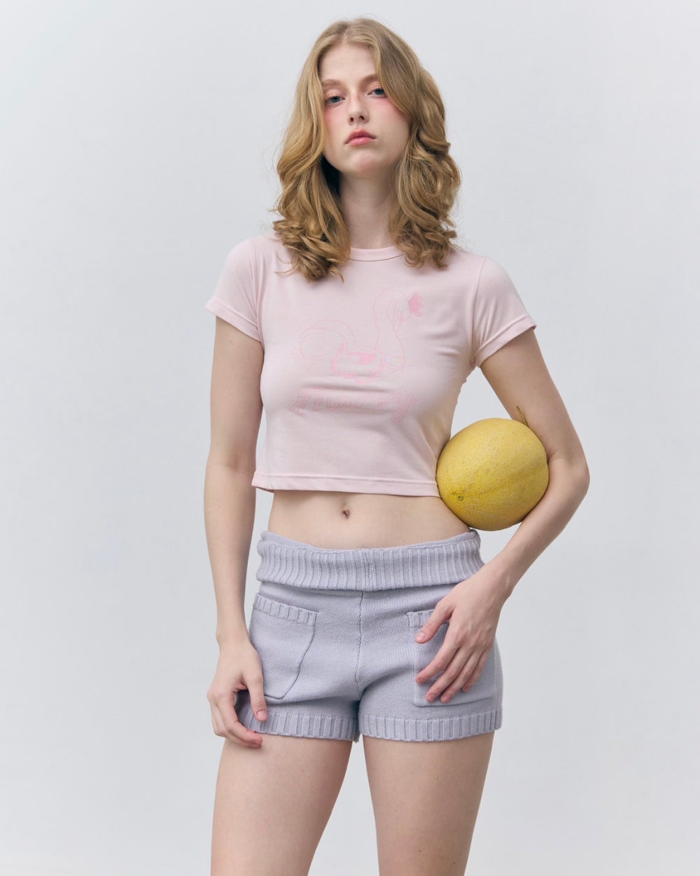 swan print crop tee